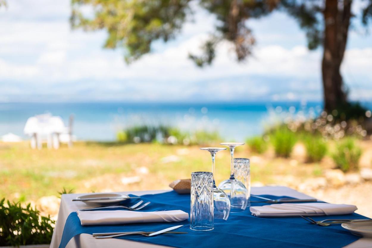 Villa Spiaggia Bianca Dafnila Extérieur photo